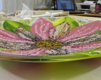 Flower Bowl - Kiln Formed Glass Shallow Bowl SRAJD, GBUK, fhf
