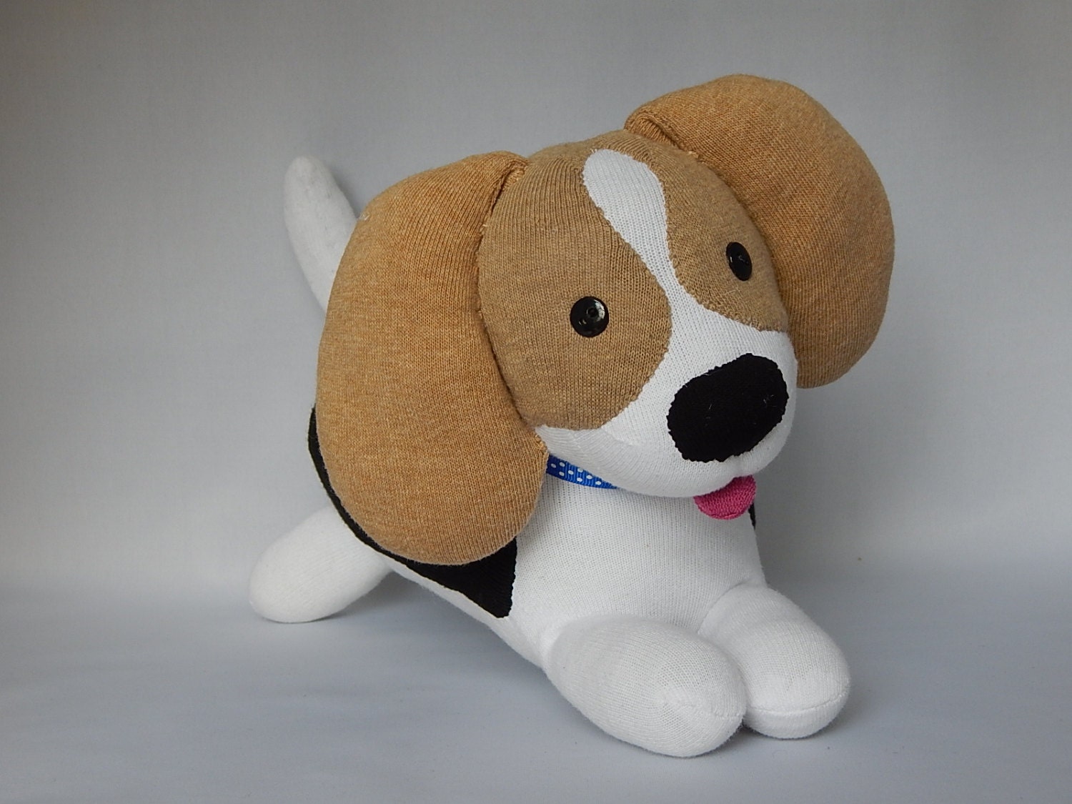 stuffed beagle animal