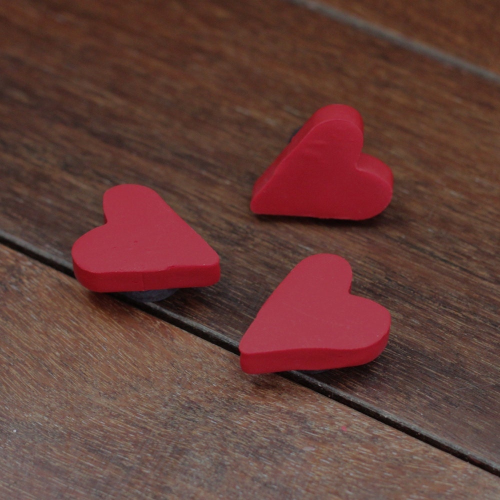 decorative heart // red heart // heart shaped