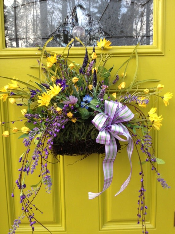 UNIQUE FLORAL BASKET Front Door Arrangement Yellow Daisies