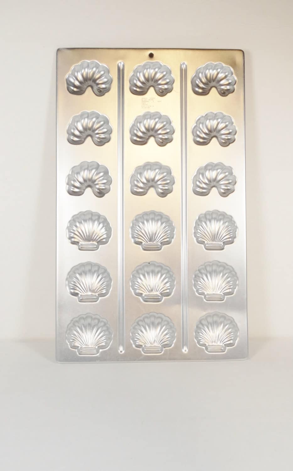 Wilton Viennese Classic Cookie Mold Pan Haute Juice