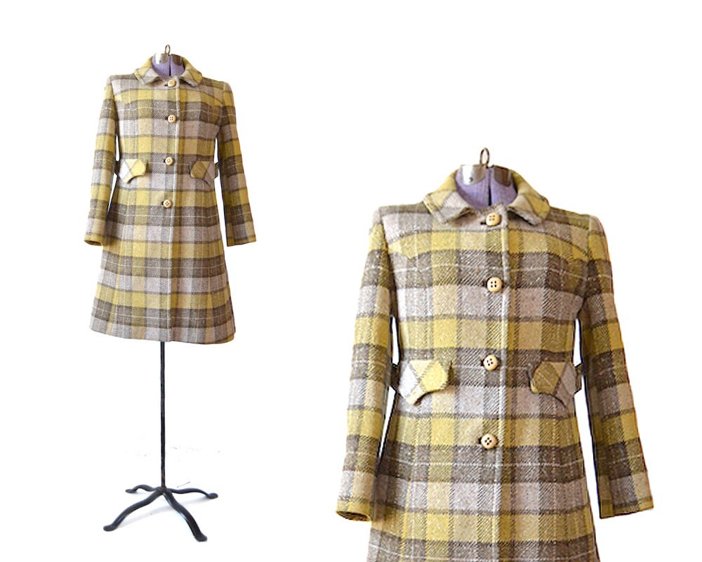 Pendleton Wool Coat / Plaid Coat / 1950s Coat / by MinxouriVintage