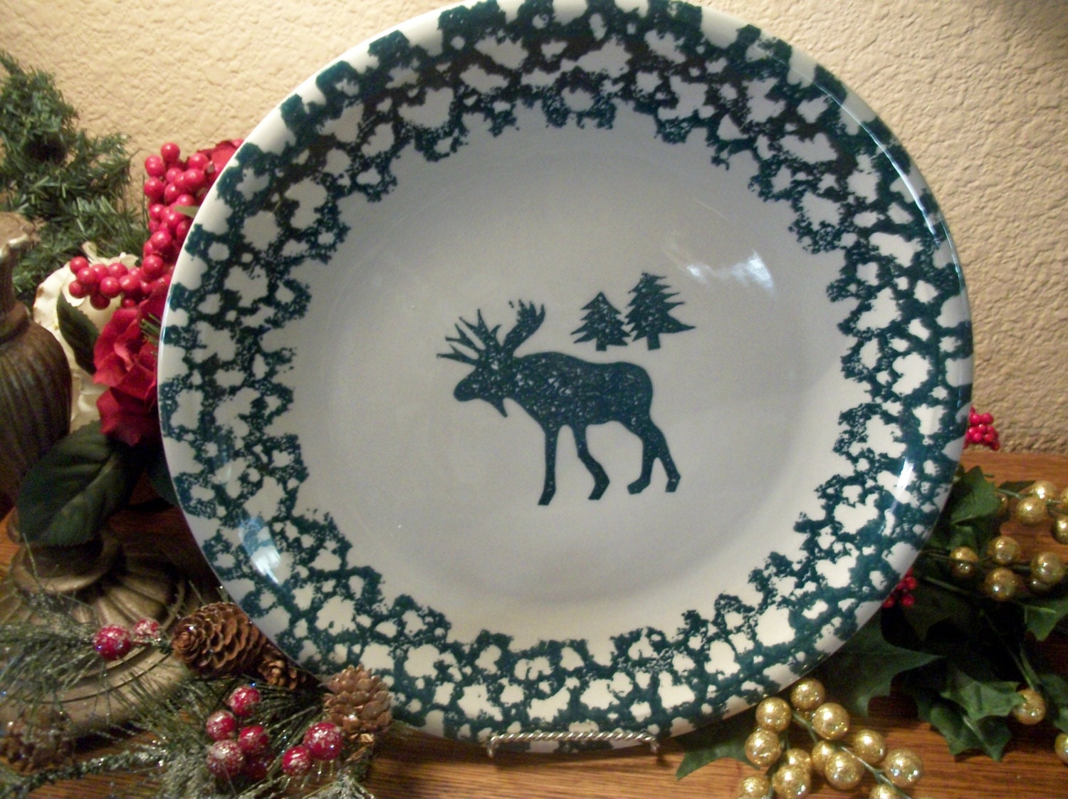 Moose Dish Folk Craft Country Plate 12 Round Serving