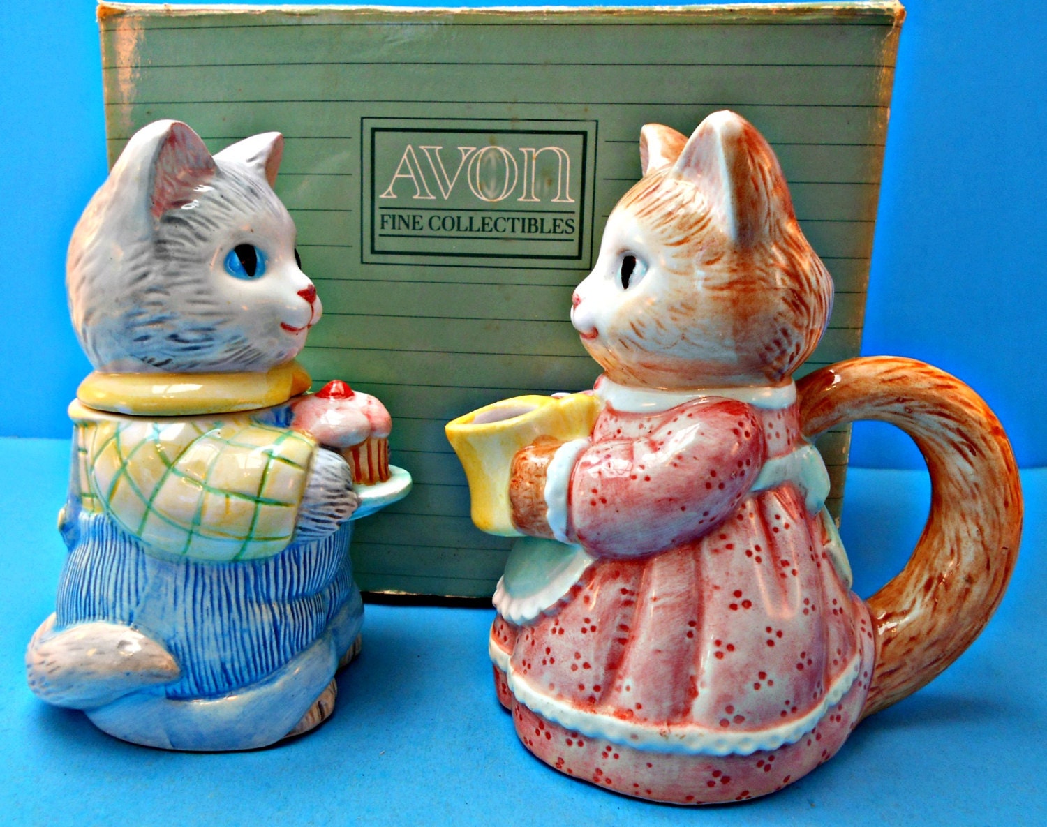 Ceramic Cat Sugar Bowl and Creamer Set Avon 1991 Collection