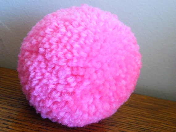 cat toy pom pom