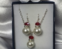 Nuria - Oval With Center Pearl Set main image 0