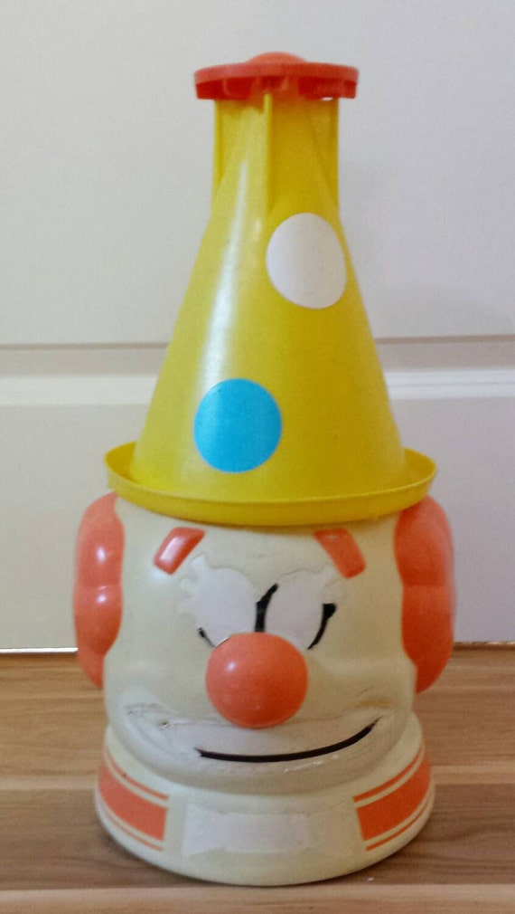 clown sprinkler toy