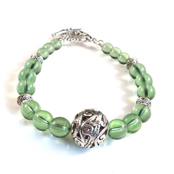 Women's Sage Green with Silver Accents Beaded Bracelet