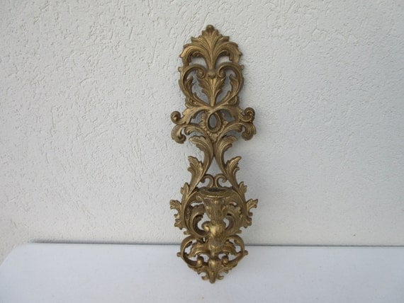 Vintage ornate Syroco gold taper 17 candle holder