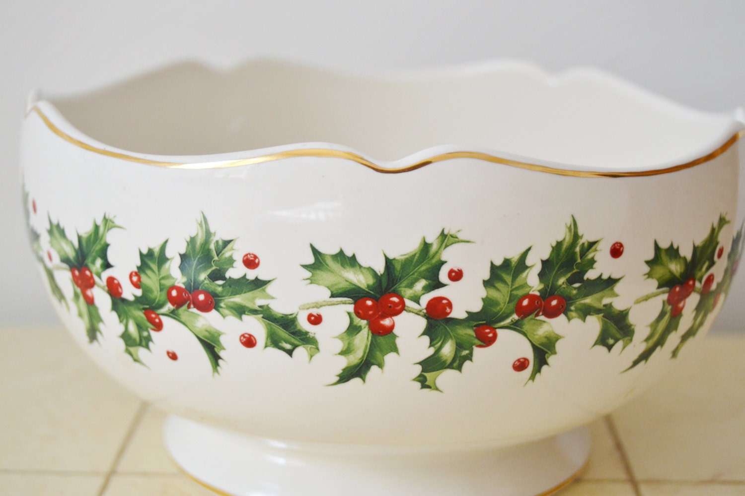 LENOX Bowl Christmas Holly Gold Rimmed Lenox Holiday Home Decor Haute