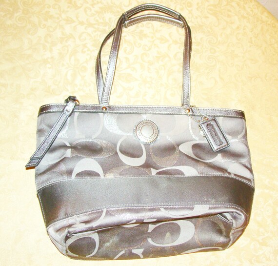 coach silver tote