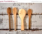 MOTHERS DAY WOODEN Vintage Kitchen Utensils Set of 4, Vintage Primitive Kitchen Decor, Rustic Wood Spoon,, MOTHERS DAY WOODEN Vintage Kitchen Utensils Set of 4, Vintage Primitive Kitchen Decor, Rustic Wood Spoon,,
