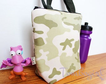 Insulated Lunch Bag / lunch Tote, Australian made, zipped, Waterproof lining – Medium or Large, Camo print