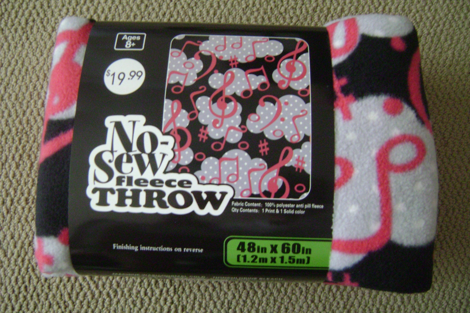 Music Notes No Sew Fleece Throw Kit