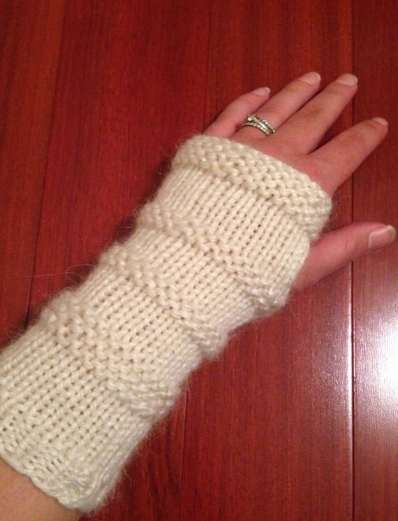 Knit White Fingerless Gloves by YarnBOB on Etsy