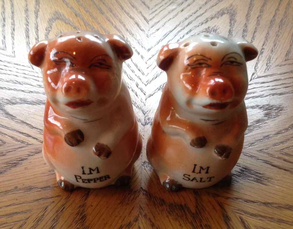 Vintage Ceramic Pig Salt and Pepper Shakers Made in Japan
