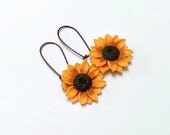 Yellow sunflower dangle earrings - floral long drop earrings, Yellow Sunflower, Wedding Earrings, Sunflower Bridesmaid Earrings