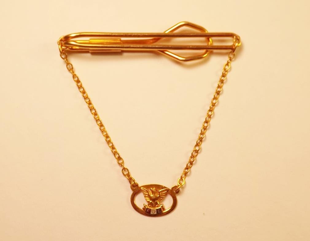 FOE Gold Tie Bar Chain with 10 kt Eagle & Chain