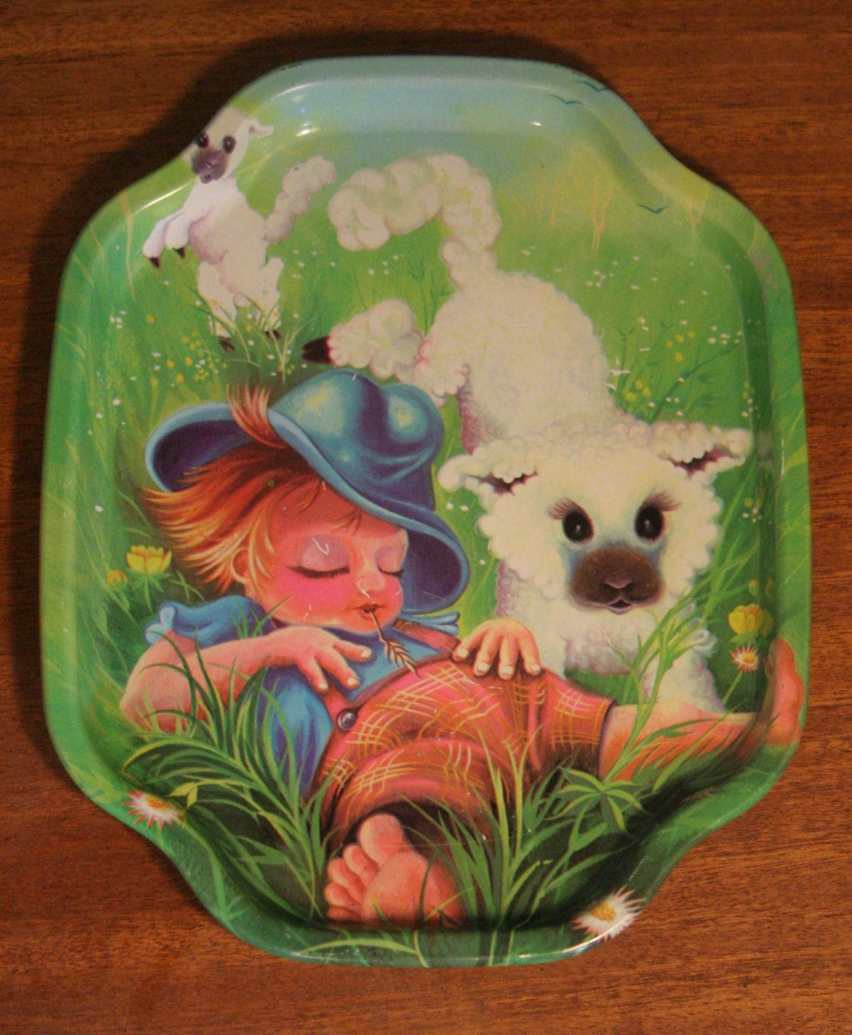 Adorable vintage metal tray by Elite Trays by TheGeneralOffice