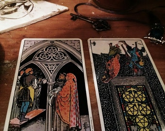 Do This/Don't Do That Advice Spread Tarot Card What to do or Not to do Reading - 2 Cards