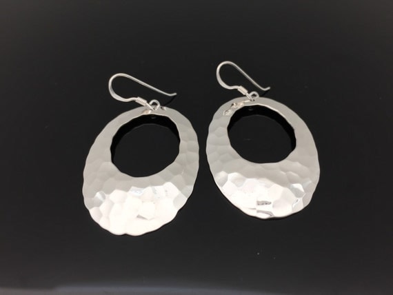 Hammered Oval Drop Silver Earrings // 925 Sterling Silver