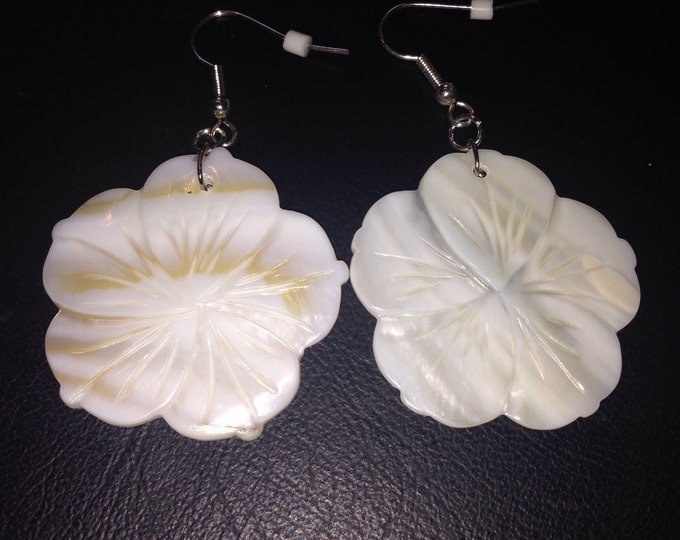 Flower earrings