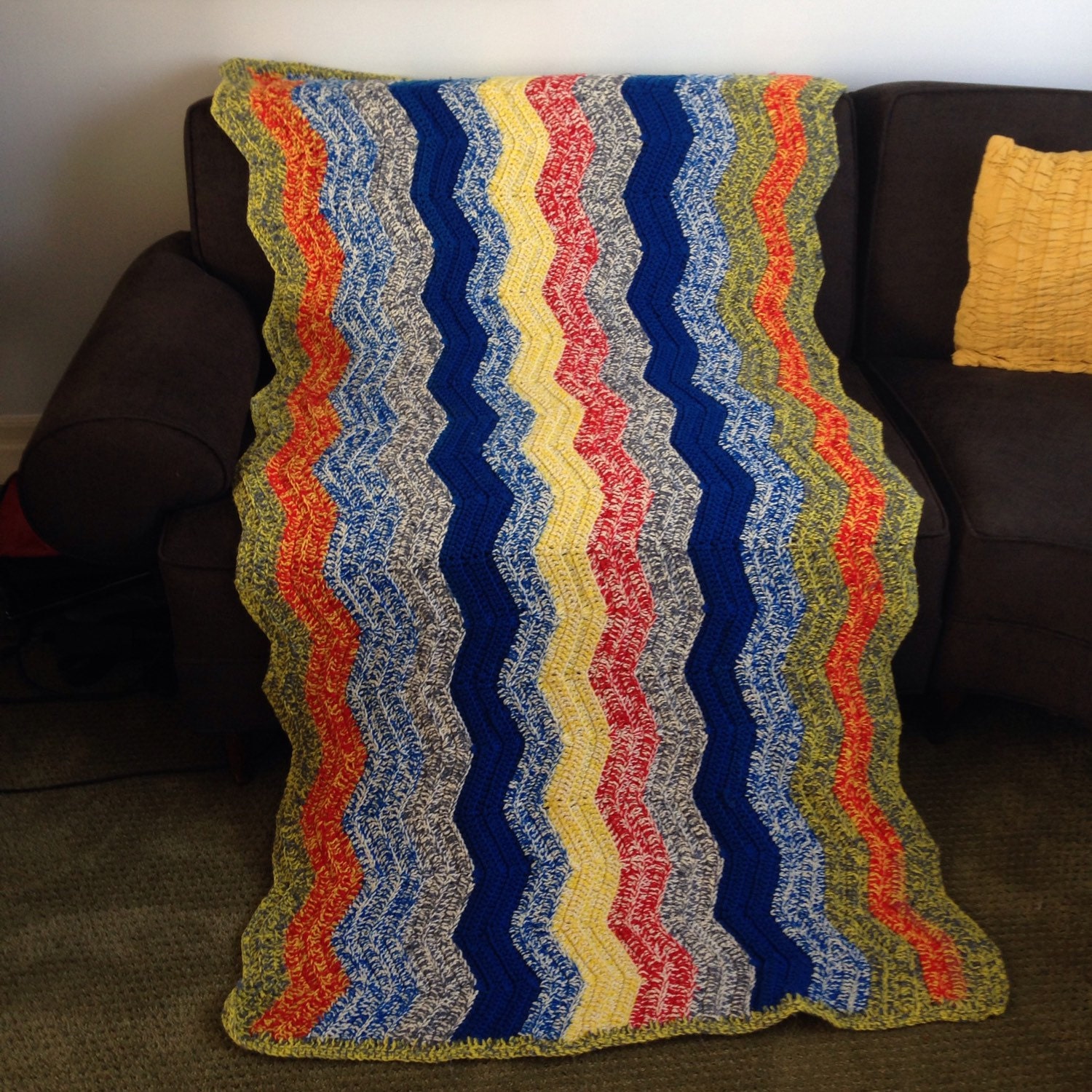 Vintage Cotton Knit Chevron Lap Throw Blanket Afghan twin