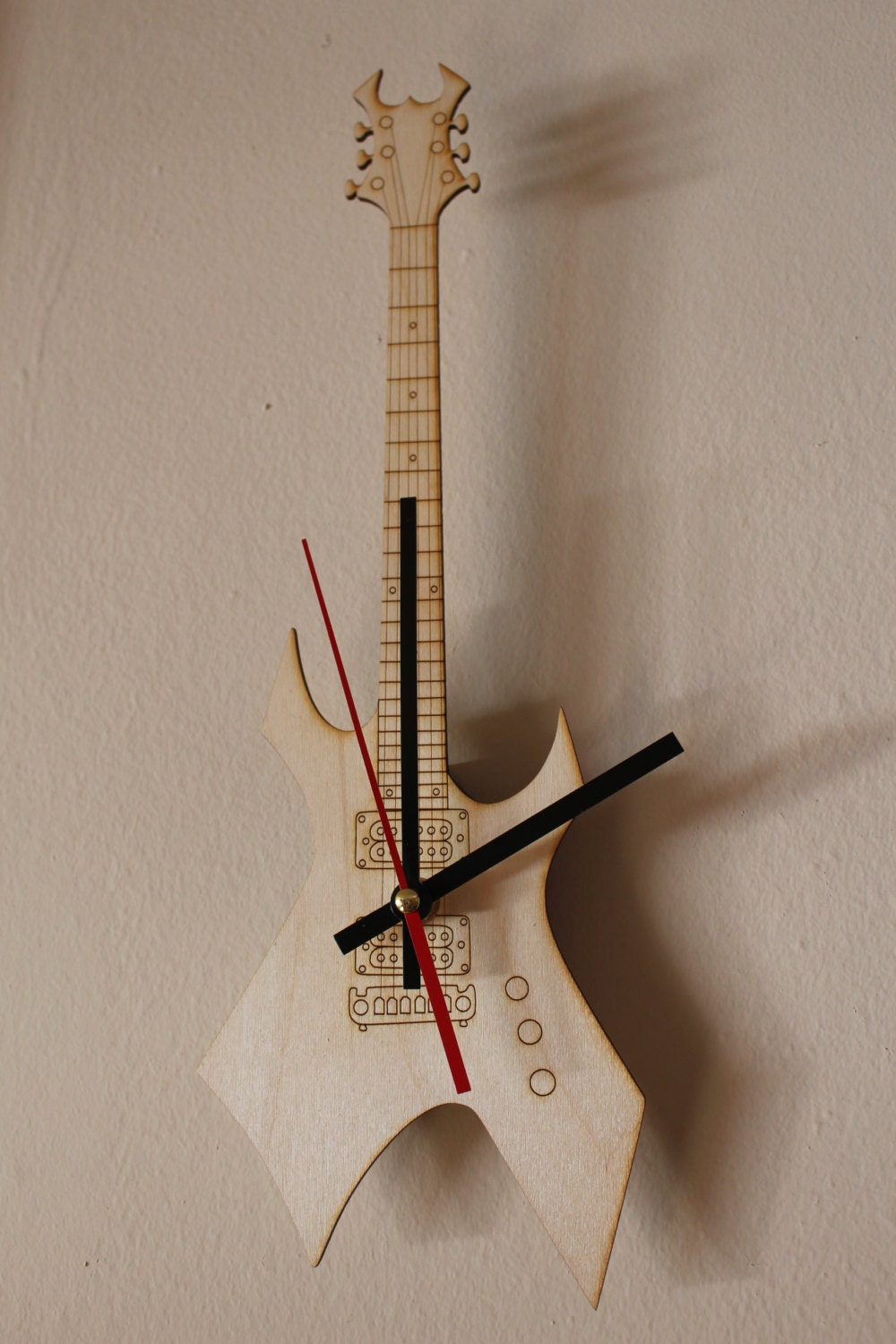 Hanging Guitar Clock BC Rich Warlock