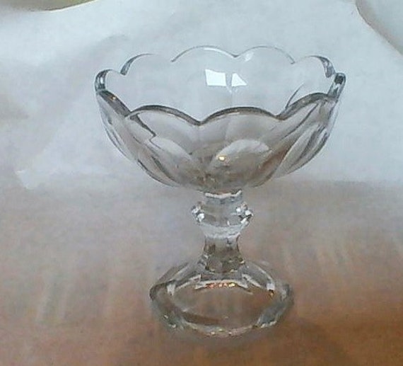 Small Heisey Glass Compote Colonial Puritan