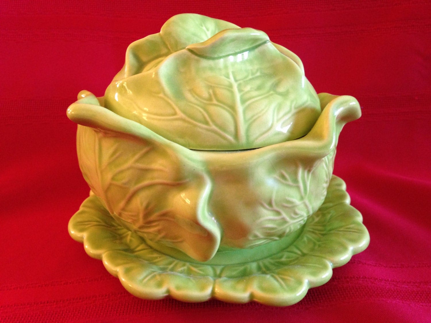 Vintage Holland Mold Green Cabbage Bowl/Soup Tureen with Lid and Plate