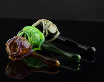 Facehugger Alien Pipe / Glass Spoon Pipe / Alien Movie / Xenomorph / Sci-Fi Glass Pipe / Heady Glass / You Choose the Color / Made to Order