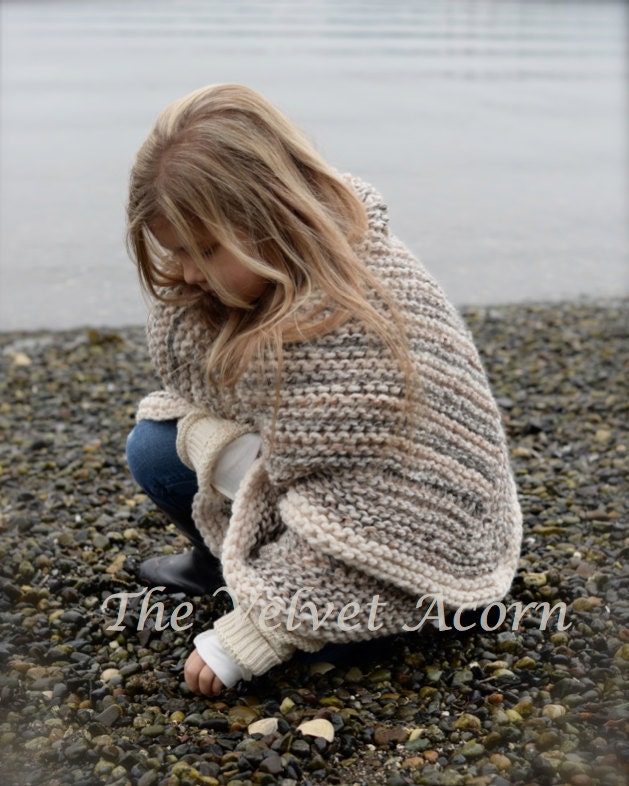 KNITTING PATTERN Haplyn Blanket size small large