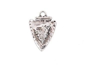 4 Large WOLF ARROWHEAD Charm Pendants, silver tone metal, 1-3/4" long chs1692