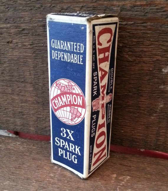 1930's CHAMPION Spark Plug w/box No. 3X Spark Plug For