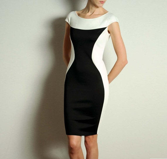 Items similar to Color Block Slimming Black and White Dress, Hourglass ...