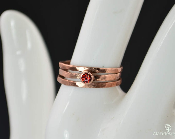 Copper Garnet Ring, Classic Ring, Stackable Rings, Garnet Mothers Ring, January Birthstone, Copper Jewelry, Garnet Ring, Pure Copper Ring