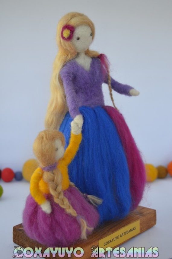 Needle Felted Mom Mom with Daughter needle felting