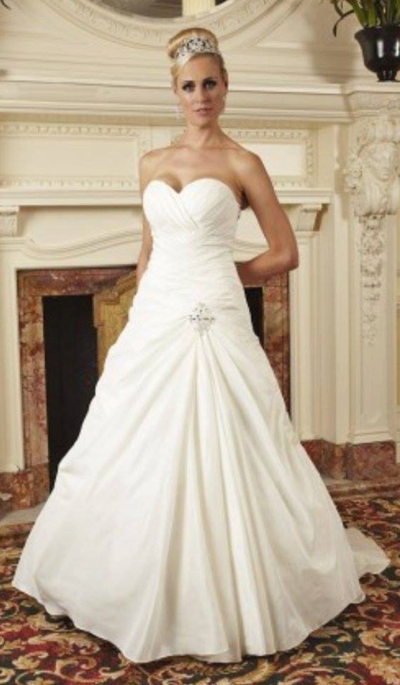 Items similar to Ailsa Wedding  Dress  on Etsy 