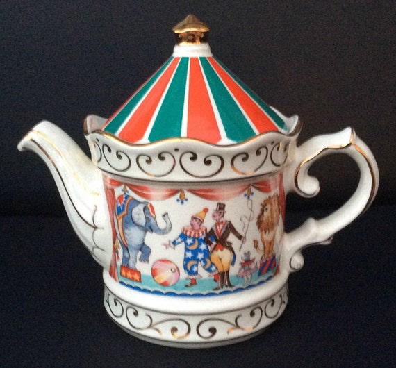 Sadler Teapot Edwardian Circus design by VINTAGETEAEMPORIUM
