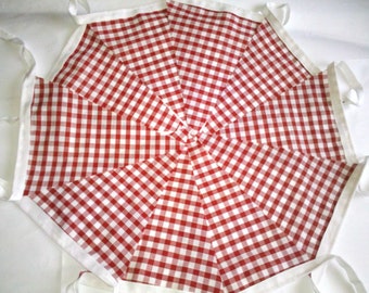10ft / 3m Bunting Pennant Garland: Red Gingham ~ Italian Kitchen, Barn Dance, Ho Down
