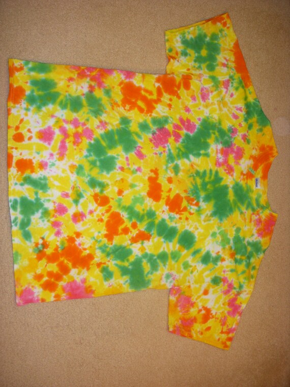 2XL tie dye tshirt bright bunch XXL