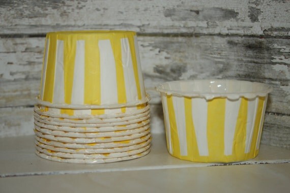 Yellow Paper Nut Cups, set of 12, candy cups, dessert cups, stripes, polka dots, lemon Il_570xn