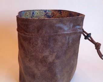 Adventurer Peacock Stand-up Dice Bag, Square Bottom