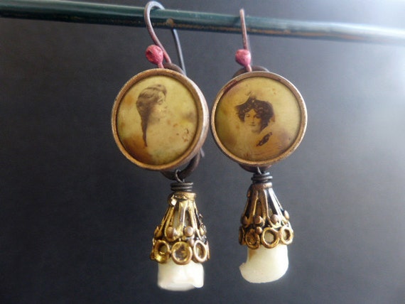 Ingenue. Antique romantic photographic button earrings.