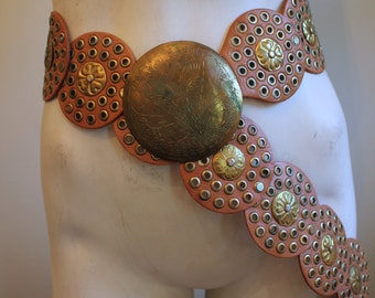 vintage. 70s Handmade Leather Belt with Brass Metal Buckle // S to M