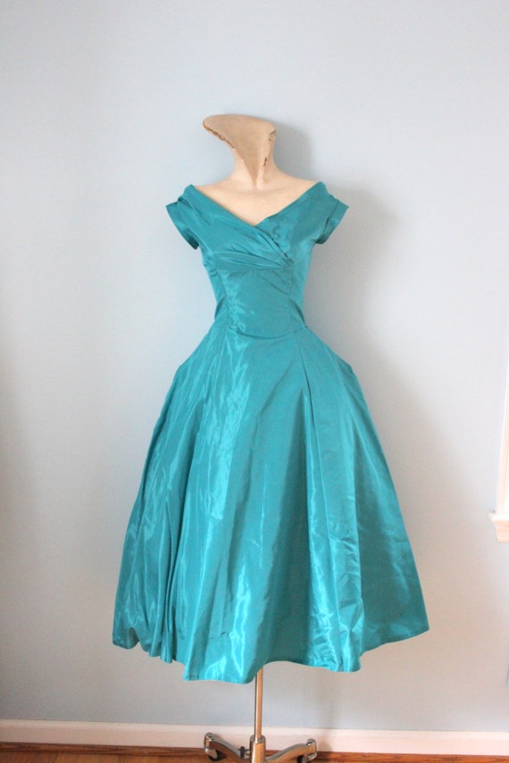 1950s party dress / 50s aqua blue taffeta dress / Aegean Sea