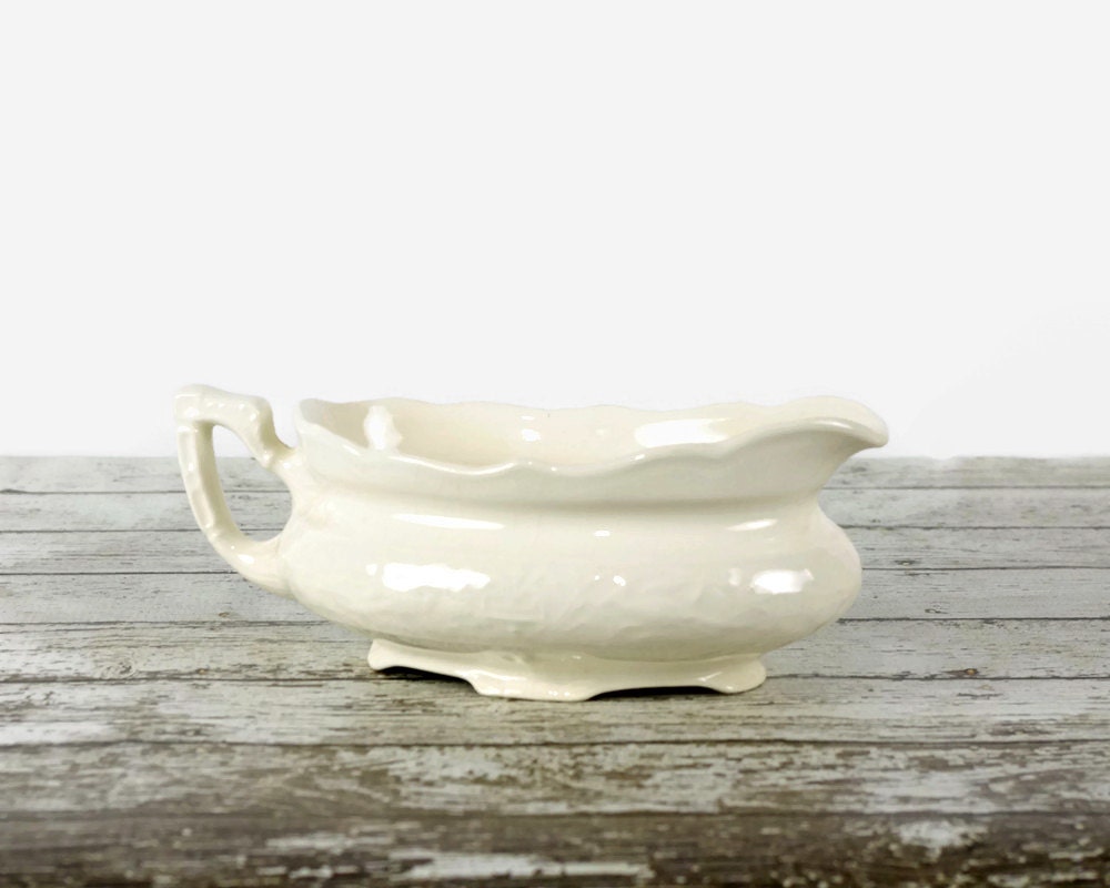 Vintage Gravy Boat Ceramic Pottery Gravy Pitcher by GizmoandHooHa