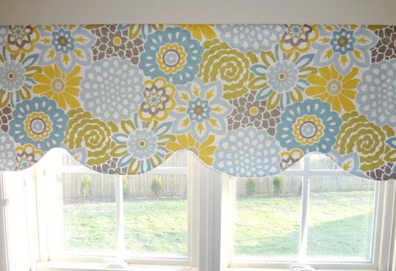 Scalloped Valance Topper Window Treatment 52x15 Waverly