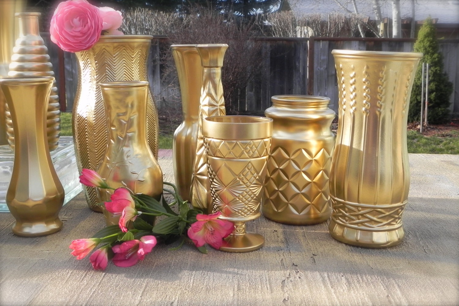 Metallic Gold Vases Collection of 10 Gold Vases for Weddings