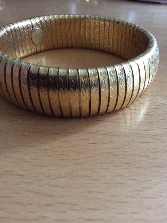 Items similar to Vintage gold bracelet on Etsy